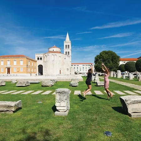 Amazing In With Kitchen Galovac (Zadar)