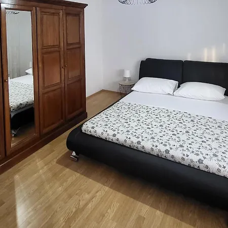 Amazing In With Kitchen