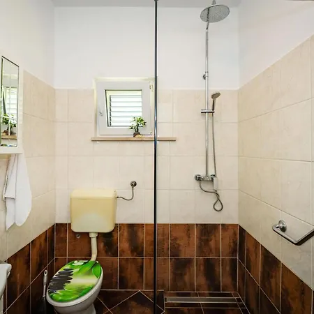 Amazing In With Kitchen *