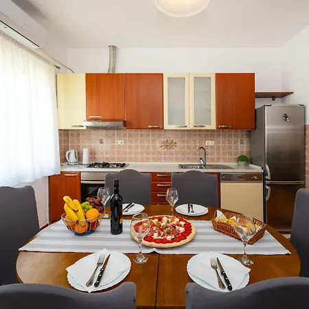 2 Bedroom Amazing In Apartament
