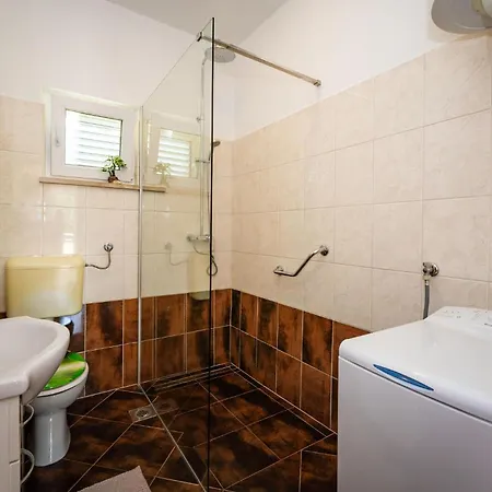 Apartament 2 Bedroom Amazing In *