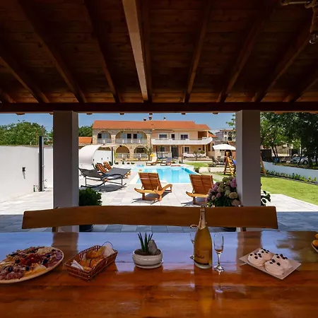 Amazing In With Kitchen * Galovac (Zadar)