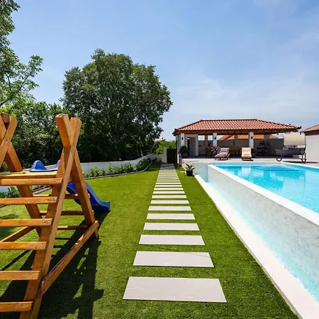 2 Bedroom Amazing In *