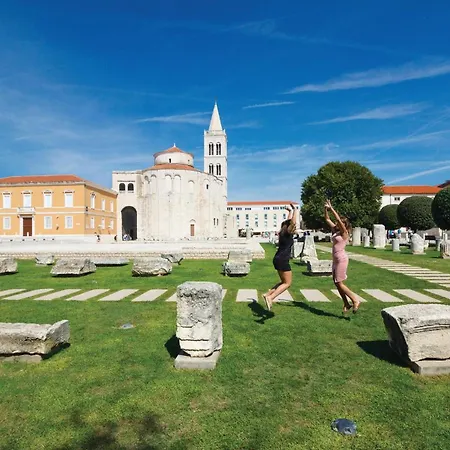 2 Bedroom Amazing In Galovac (Zadar)
