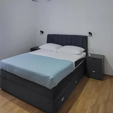 2 Bedroom Amazing In *
